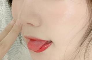 51酱的油光袜画像集合，谁说袜子不能有小情调？
