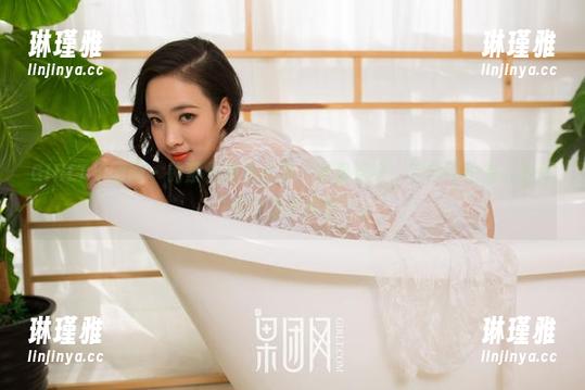 GIRLT果团网-钟紫怡 GIRLT果团网 - 钟紫怡旗袍合集:穿着这身,完全不怕有人发问“这个是干嘛的”。