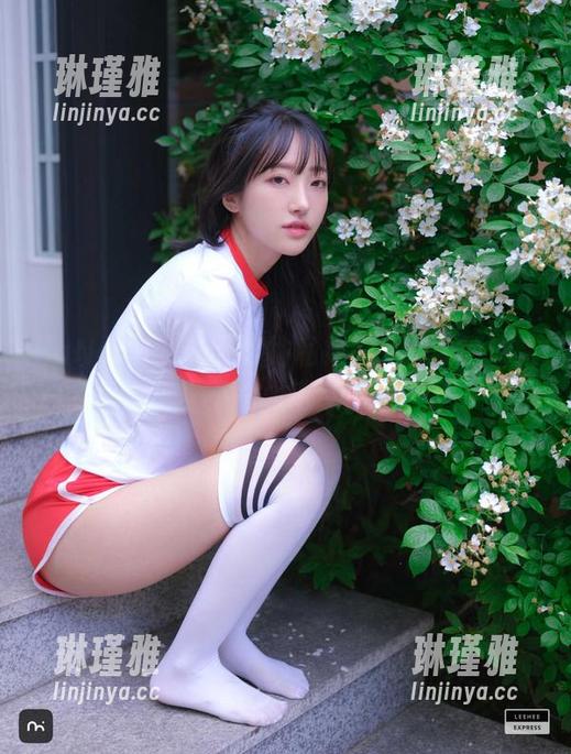 HaNari(하나리)旗袍私拍：资源多到让人不忍心错过！