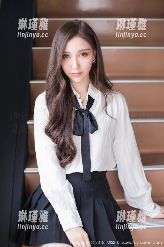 IMiss爱蜜社-心妍小公主 IMiss爱蜜社 - 没想到心妍小公主也能化身兔女郎?壁纸上的她好像在朝我眨眼!