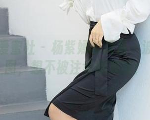 IMiss爱蜜社 – 杨紫嫣制服走一波高清美图，想不被注意都难啊！