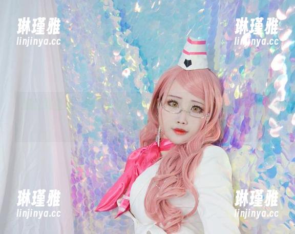 加班到疲惫，但是KaYa萱的“Blacknurse”图库分享让我瞬间满血复活！