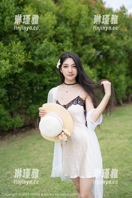 MiStar魅妍社 - 白色图包分享：程小烦不烦用她的方式证明，‘白’也能燃爆全场！
