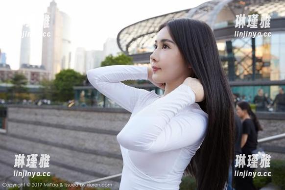 MiiTao蜜桃社-桃乃香Tina MiiTao蜜桃社 - 桃乃香Tina:私房夏天图包,假装这一刻不想回家。