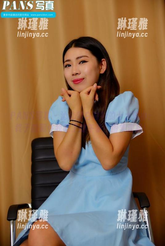PANS写真 - 沁沁穿白衬衫的十大理由：终于能藏住我吃了的午餐！图集走起！