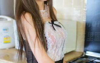 QingDouKe青豆客 – 徐妍馨Mandy的裤里丝美图，让人好奇啥在里面？