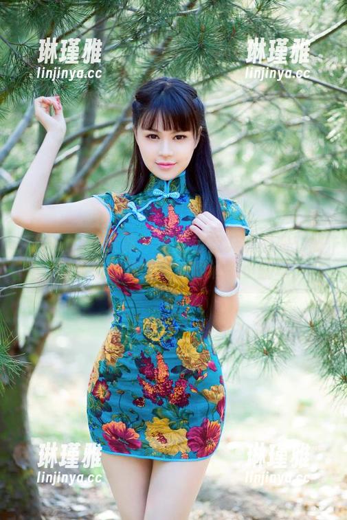 TuiGirl推女郎-哈尼宝宝 TuiGirl推女郎 - 哈尼宝宝美腿图册:被腿吸引的我,内心翻涌的小剧场