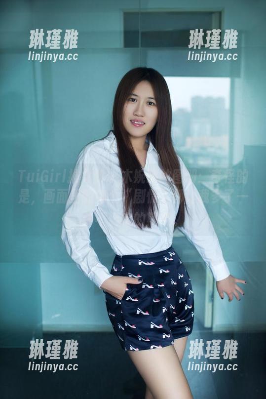 TuiGirl推女郎 - 木婉晴的图册：奇怪的是，画面里的每个“剧情”都让我多了一种不确定的期待。