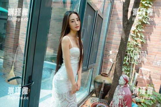 UGirls尤果网 - 私拍小剧场：信悦儿穿着体操服，谁说运动不也能搞怪！