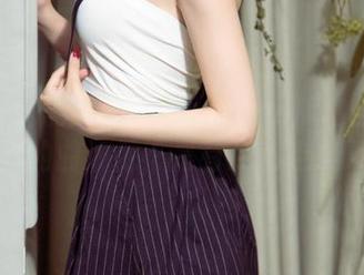 UGirls尤果网 – 张小西Ann旗袍合集：这撩人的曲线是不是有点儿走火入魔？