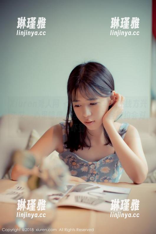 Xiuren秀人网 - UU酱丝袜写真在线方兴未艾，心里暗想，这样穿能不会被约会对象吓到？