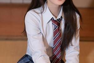 Xiuren秀人网 – 定制泳衣让奈奈Fox展现得这么舒服，图片真的是让人想赞叹几声。
