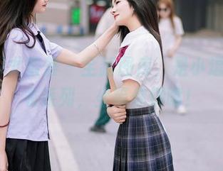 YouMi尤蜜荟 – 全新图库，是小逗逗的睡衣系列，坐等你馋嘴！