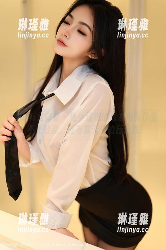 YouMi尤蜜荟-是小逗逗 YouMi尤蜜荟 - 是小逗逗的泳衣摄影作品:不止轻盈,还有那无形的压迫感!