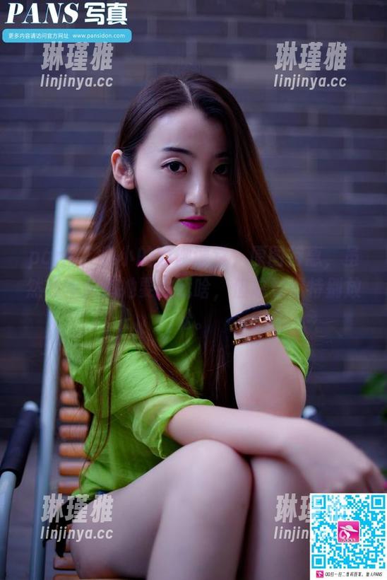 pans-小小 pans - 小小的瑜伽课堂,原图特惠,虽然我不知道她要教我啥,但总觉得特别放松。