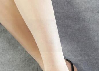 丽柜 – 柒柒的连体衣合集：从未有过的下载体验，嘴巴合起来吧