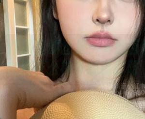 微密圈 – 作品里的丝足：卡通百科老王又在搞什么神奇的摄影呀