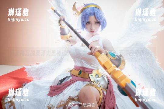 只是简言 只是简言的灵泽大显神通:鱼多龙少,图片正在五湖四海飘扬。