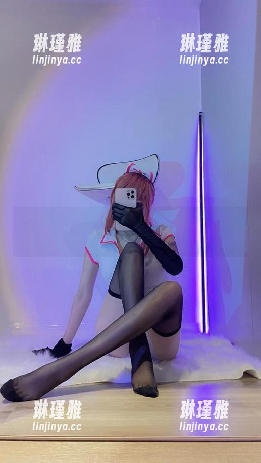 啾小妍Deer的金发梦，不下载这张图片，你真的会后悔！