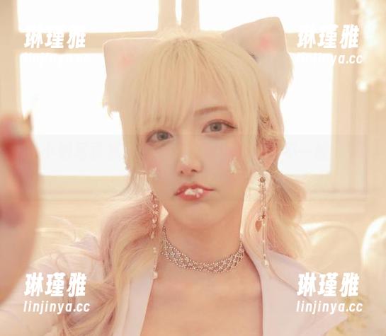 啾小妍 啾小妍写真集:那个连衣裙,真的很不一般,下载吧