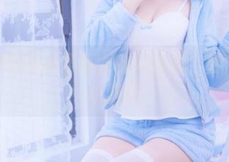 嘘喵糖映画的圣诞女郎写真集，偷偷藏着小惊喜
