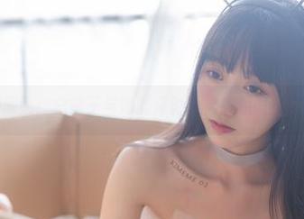 喵糖映画原图：白裙子与她的背影，似曾相识却又有点离谱
