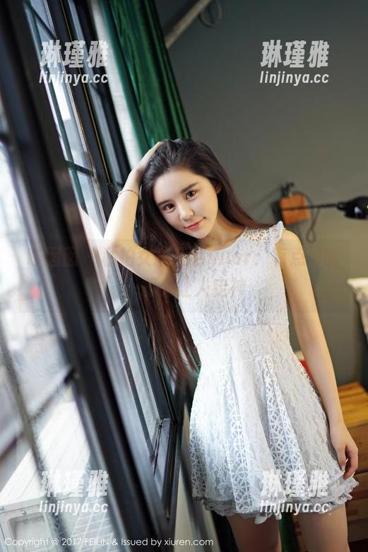 嗲囡囡 - 私拍女孩伍月yuer：有点日常，却又让人走神