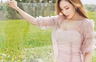 嗲囡囡 – 火热资源：施忆佳KITTY，谁能拒绝这样的美脚？