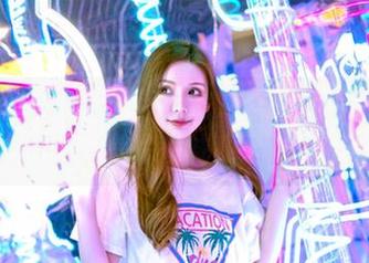 嗲囡囡 – 流氓小巫女花嫁合集：不撒花是不是太没诚意了？