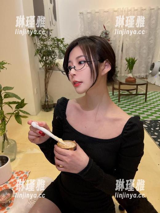 妮是老虎 微密圈 - 妮是老虎的图册:渔网下的玫瑰与那些调皮想法