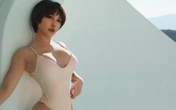 微密圈 – 着装压力？宋昱欣给你点灵感，推荐她的职业装写真集分享。