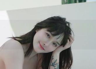 微密圈 – 改天换个形象？宋昱欣的黑蝴蝶图包无圣光照耀！
