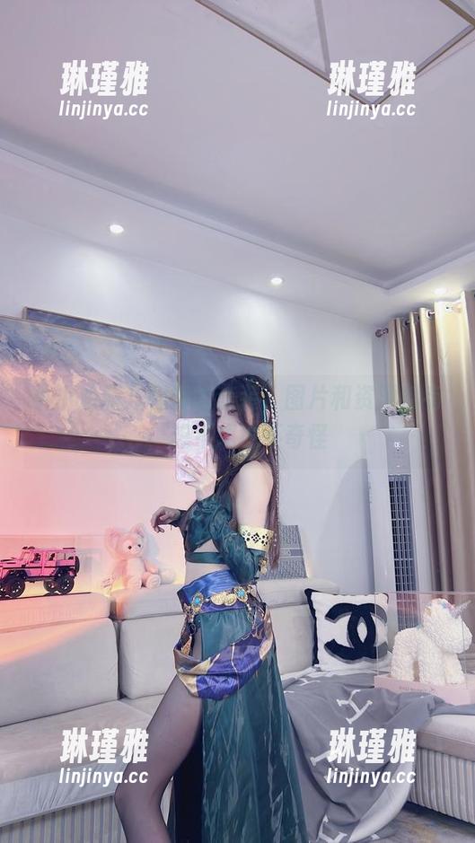 小小奶瓶儿和她的套装，图片和资源都有，想不想也不奇怪
