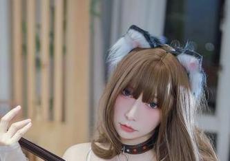 漫步在网袜中的小泉学姐吖，免费提供图册美容小贴士，总有意想不到的灵感！