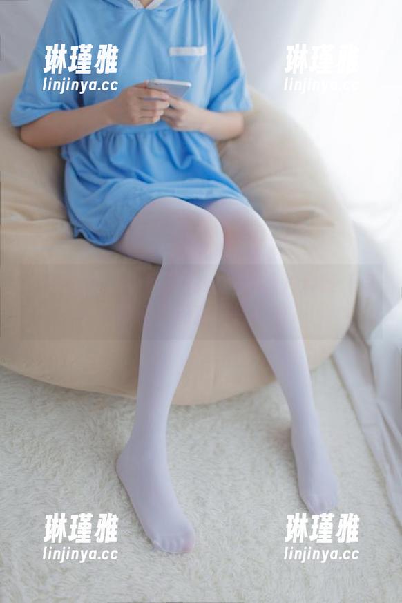 少女秩序 - 小葵的豹纹风格图片合集（每一幕似乎都在悄悄叨叨）