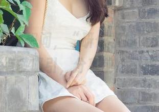 尤果网 – 就想问，“研依学姐”的作品到底有多吸引，分享前心怦怦？