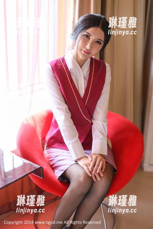 推女神-施忆佳 推女神 - 当施忆佳套装化身大片,原图竟然没把人丢掉…