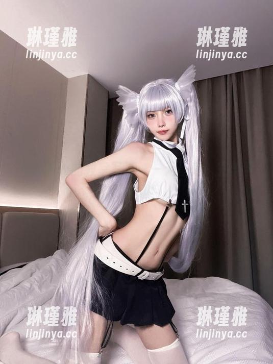 果咩酱w 果咩酱w的教室写真——无圣光,充满学习乐趣!