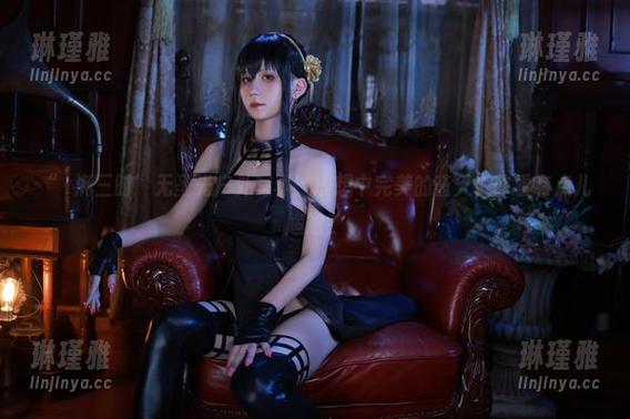 “桜满三时”无圣光户外写真：理想中完美的蓝天，咋看有点儿尴尬？