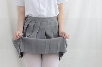 森萝财团 – 私房美图：小梓的修女形象让人联想开始跑偏了。