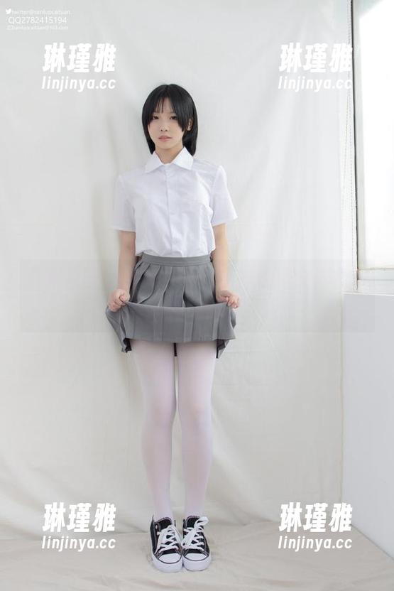 森萝财团-小梓 森萝财团 - 私房美图:小梓的修女形象让人联想开始跑偏了。
