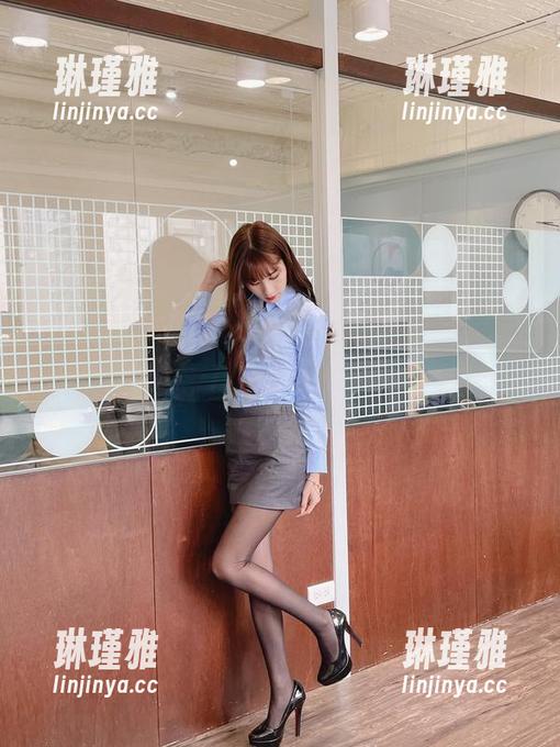 泥泥汝 泥泥汝的新尝试-红裙下的轻松时刻原图在此,别错过了!
