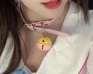 小红帽洛可ss：她是捉狼还是吸引狼的热门写真？
