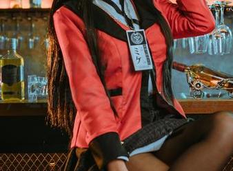 源纱希喵喵喵的黑色写真，高清特写分享，让我考虑买点黑色衣服。