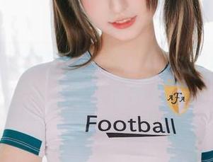 神楽坂真冬的肉丝系列：Cos到天上去，冻成冰块也开心！