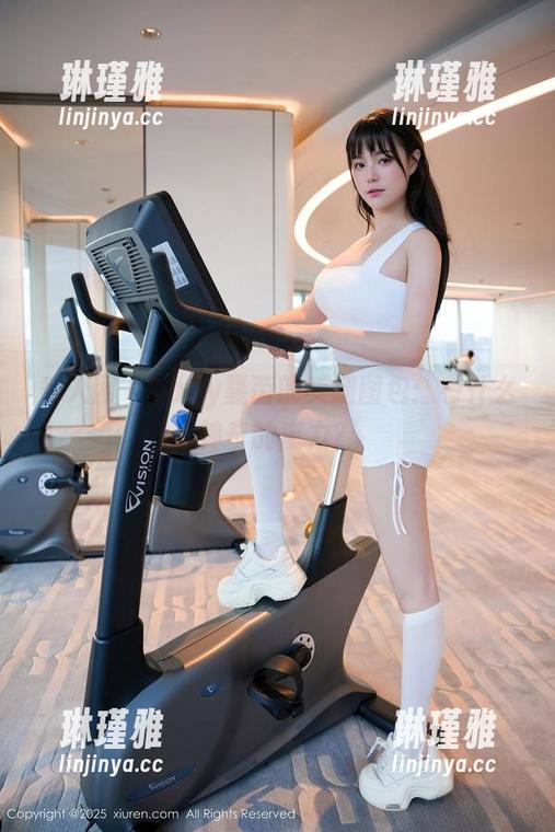 秀人网 - baby嘉茵的美腿图包：有什么神奇的魔力？