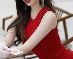秀人网 – 高清图库中的女友，周于希sandy这次把魔法施展得太迷人了！