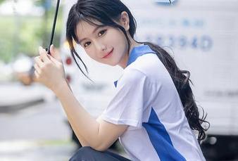 秀人网 – 安然Maleah在线，来一波温柔图集：是一种自我安慰的美丽，懂的人自然懂！