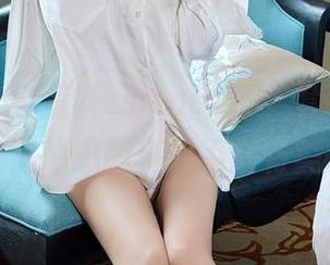 秀人网 – 小蛮妖_honey的“套装”，合集里隐藏的真的不只有美丽