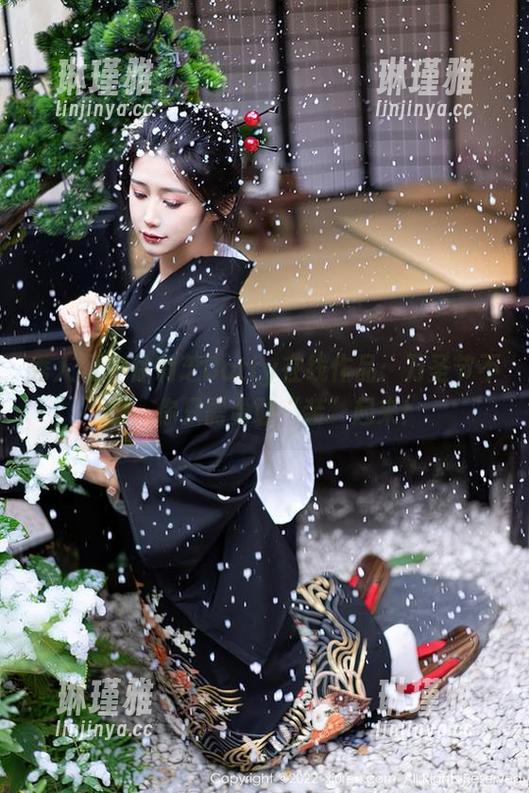 秀人网 - 徐莉芝Botty在线作品：万圣节不怕，你只需勇敢“装”起来！